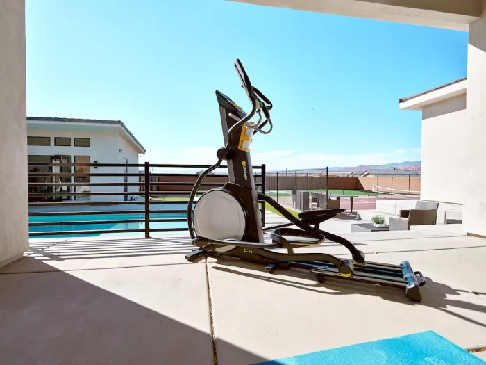 *Lifespan E5i Elliptical Trainer - Image 2